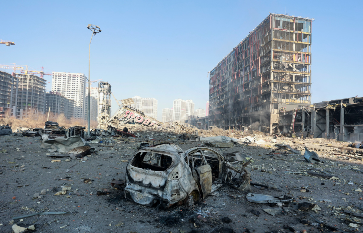 Ukrain Kyiv shopping centre shelled