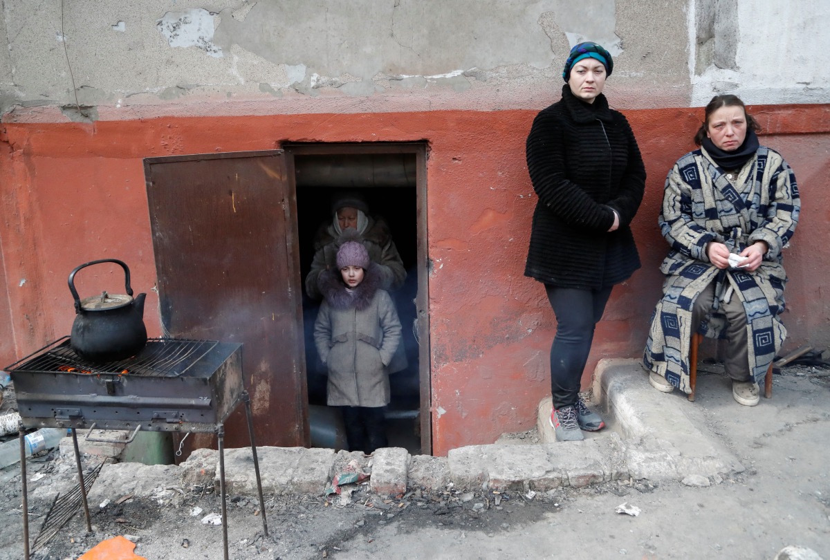 Ukraine Mariupol besieged residents