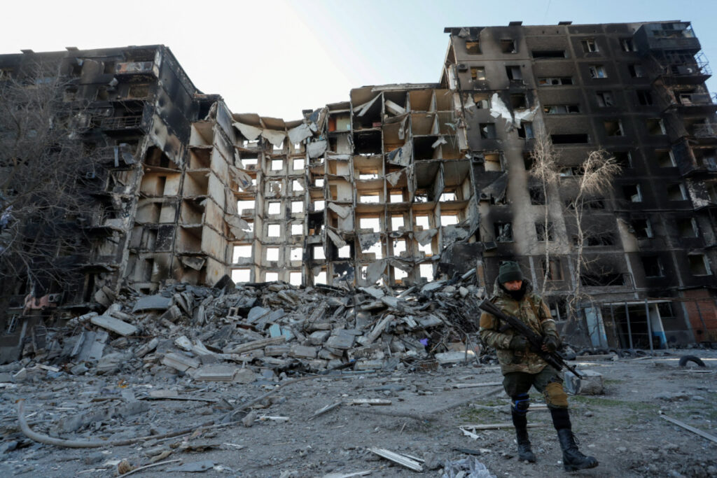 Ukraine Mariupol ruined apartment building