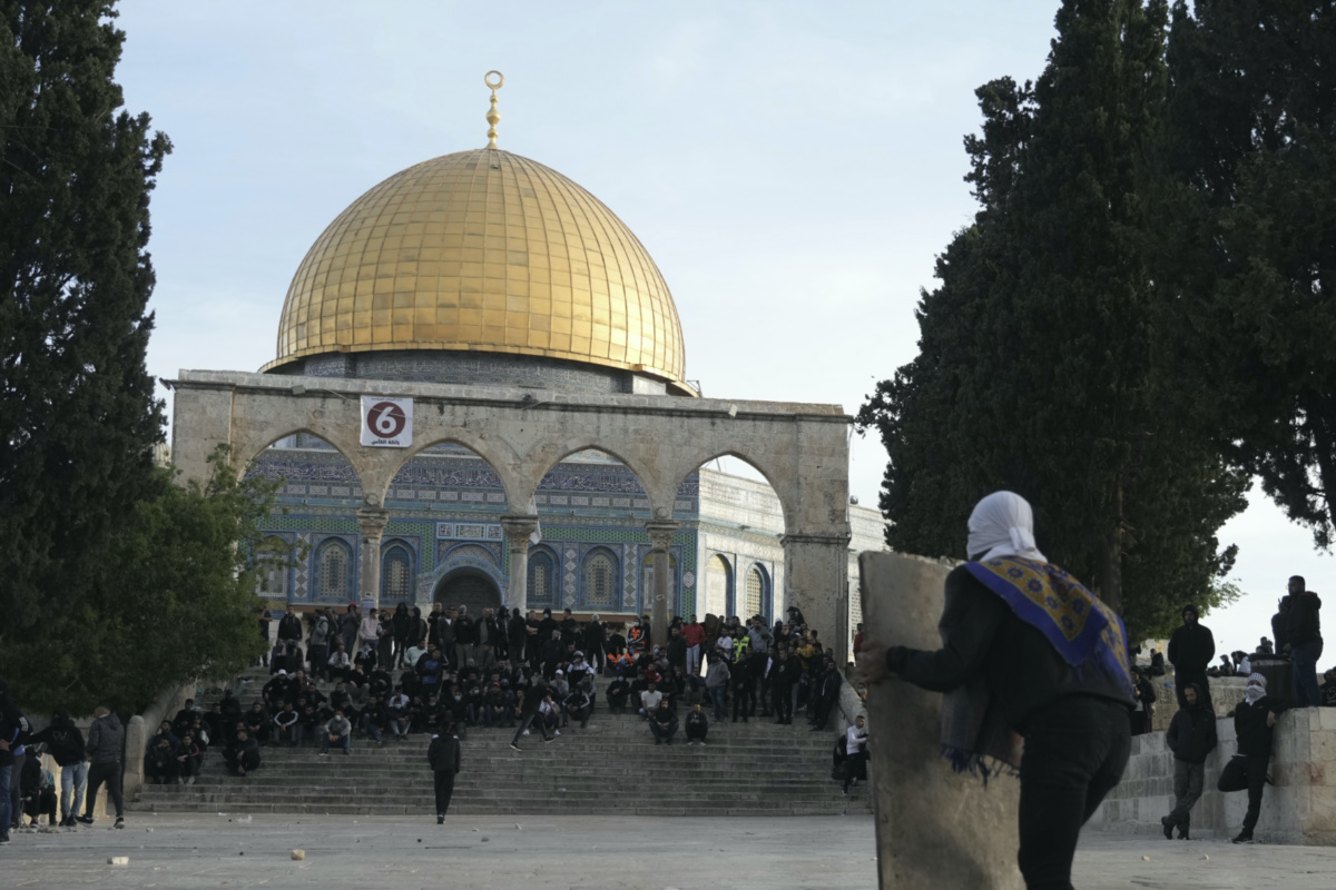 Jerusalem Al Aqsa Mosque protestors clash with police