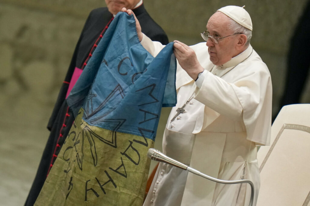 Pope Francis Ukrainian flag