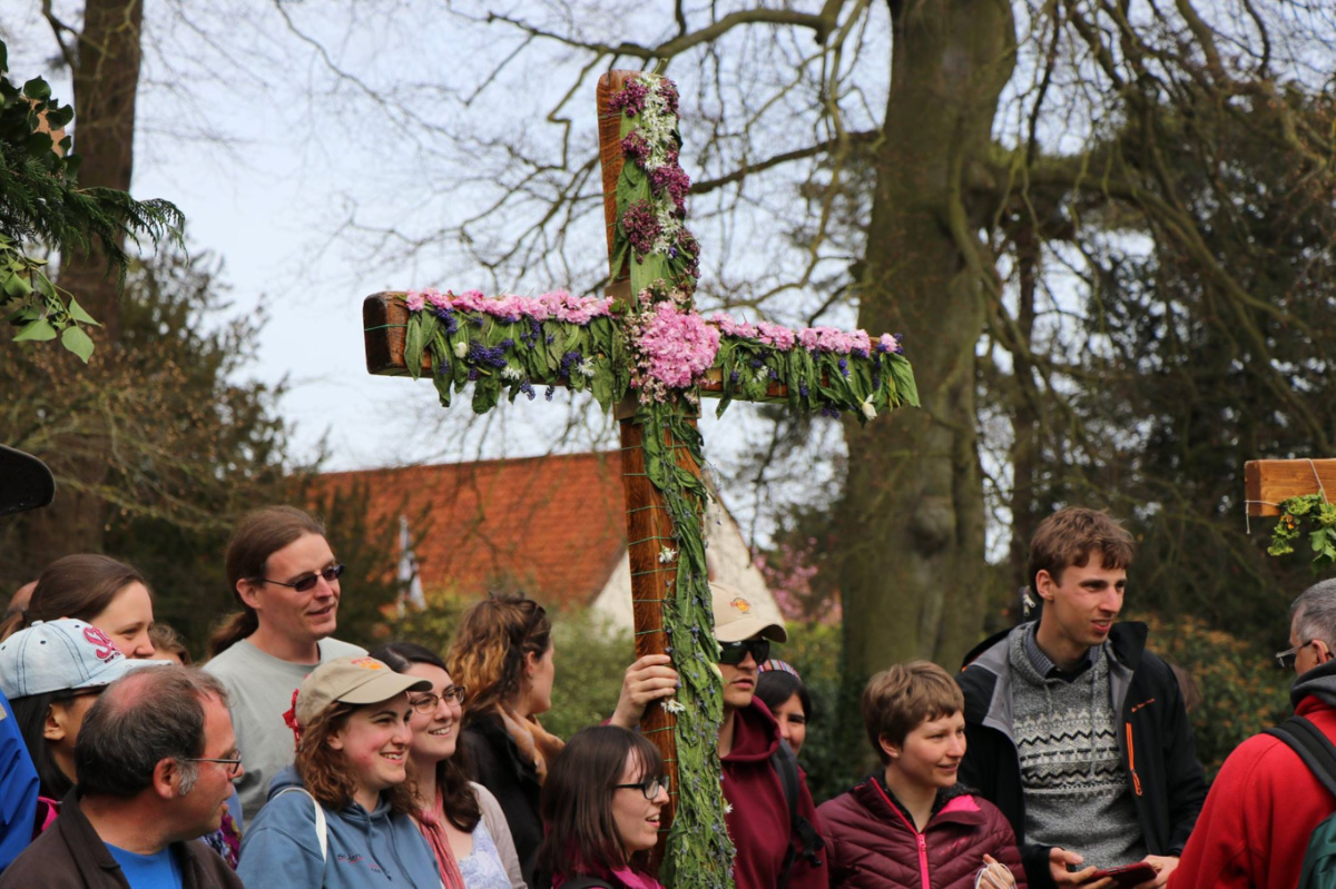 UK Walsingham Pilgrim Cross3