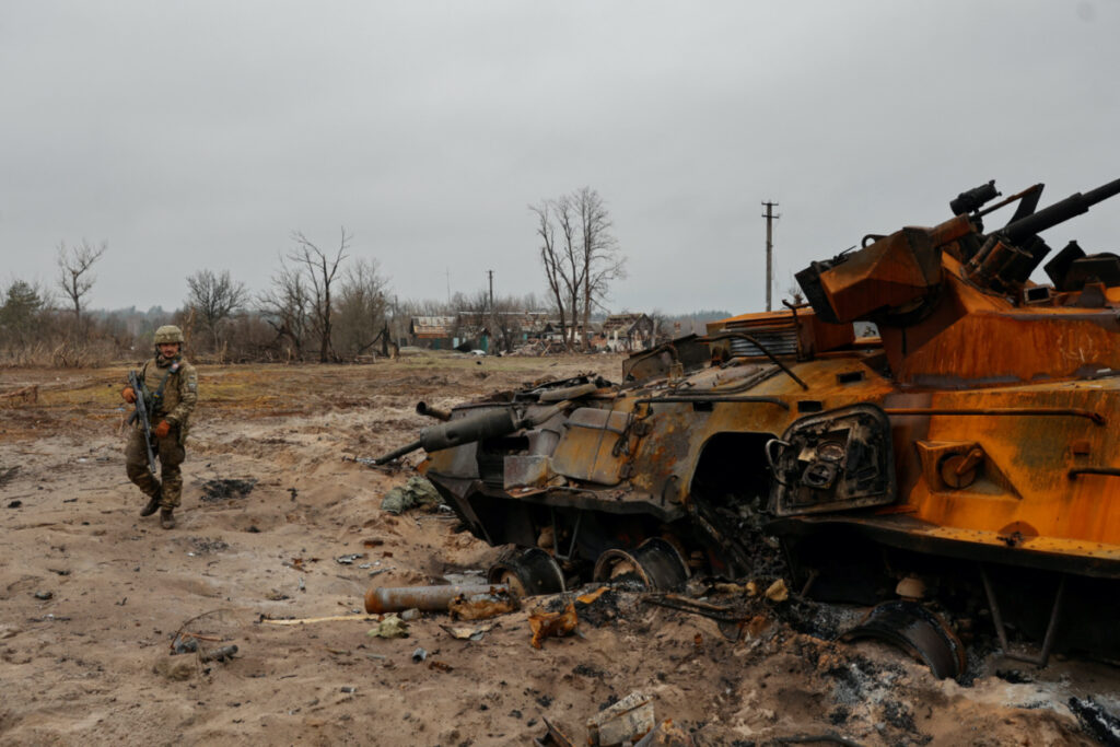 Ukraine Kyiv region destroyed Russian APC