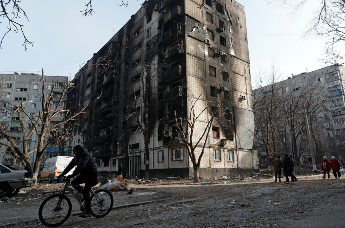 Ukraine Mariupol damaged apartments