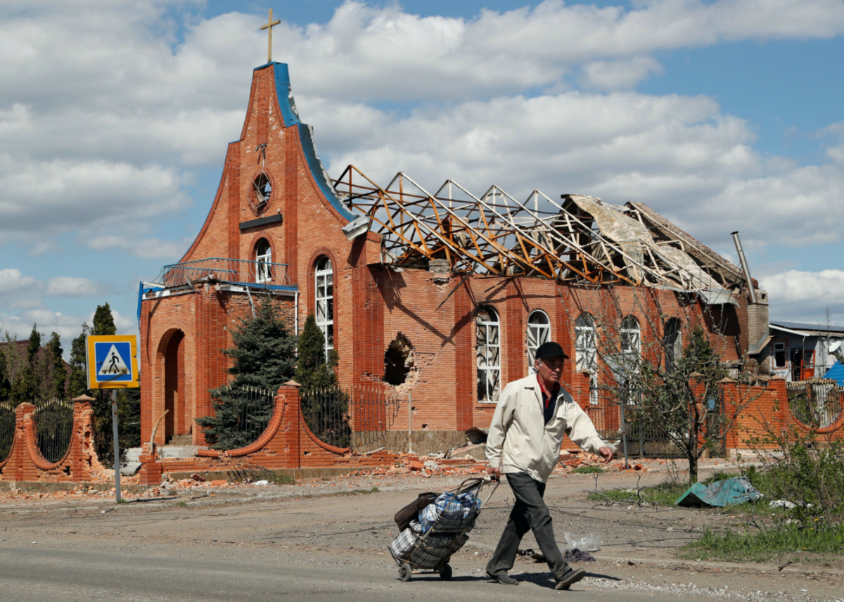 Ukraine Mariupol damaged church