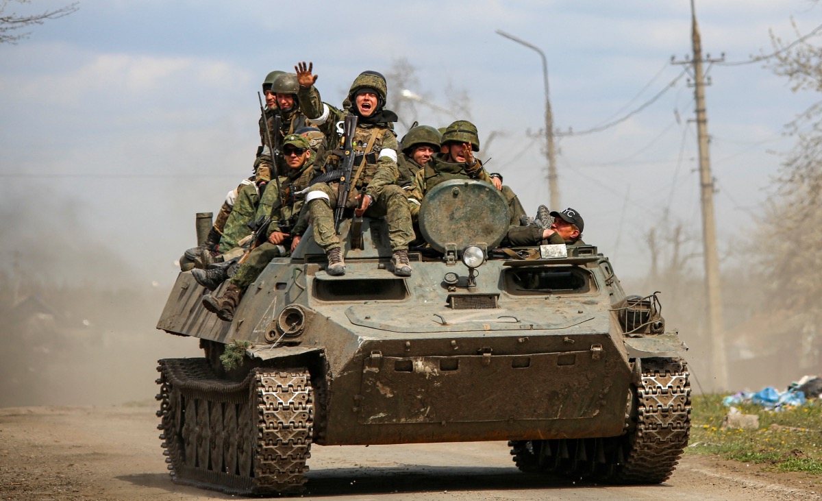 Ukraine Mariupol pro Russian troops6