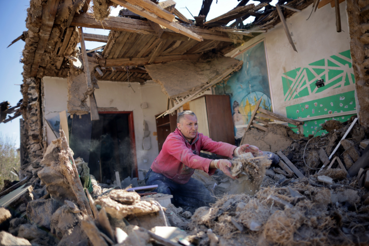 Ukraine Zaporizhzhia damaged house