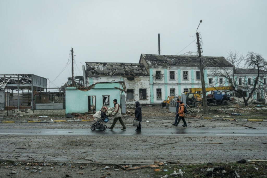 Ukraine Makariv damaged buildings
