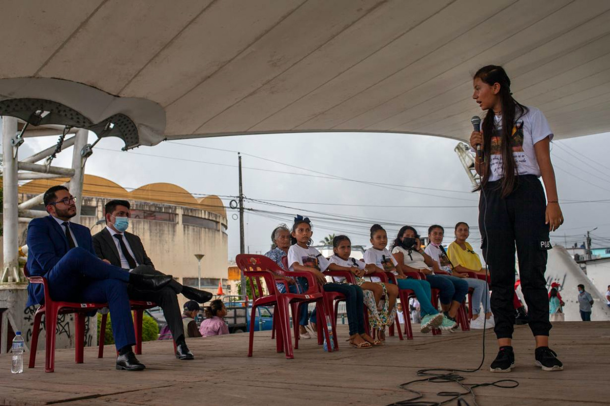 Ecuador Young people2