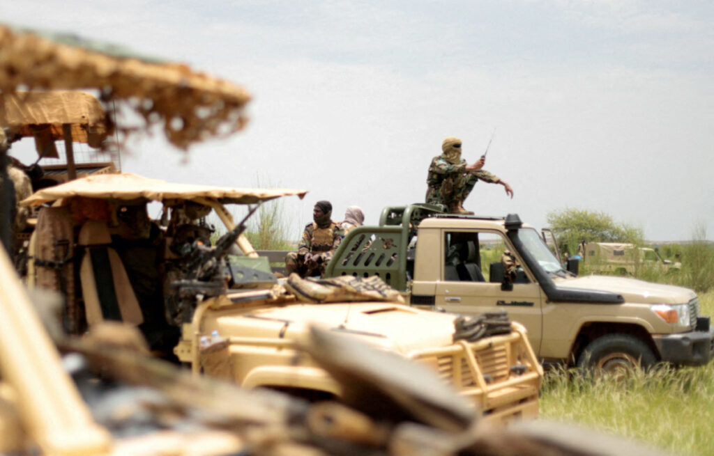 Mali soldiers near Niger border