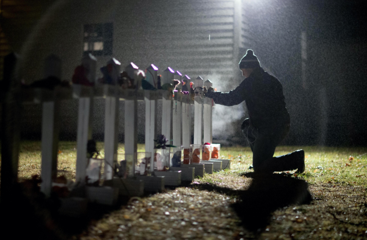 US Sandy Hook Elementary School shooting memorial