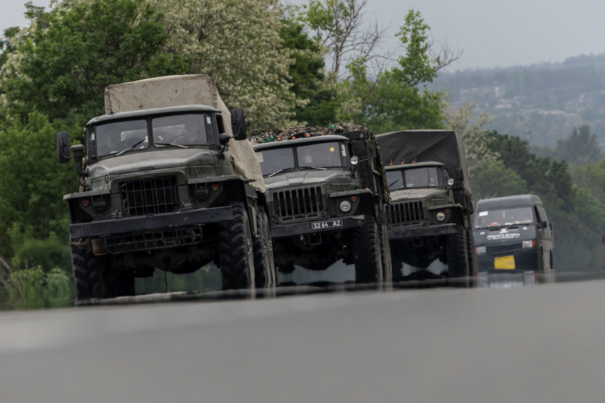 Ukraine Donetsk military trucks