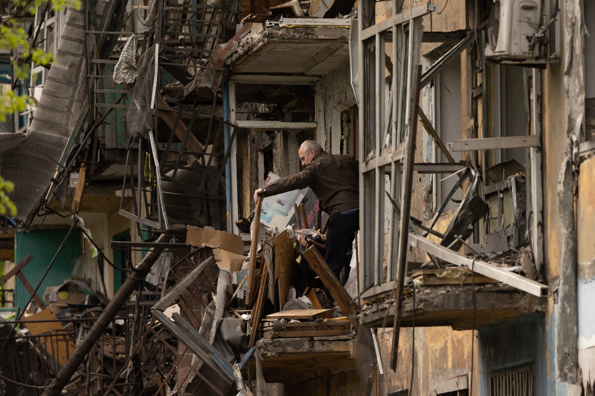 Ukraine Kharkiv damaged homes