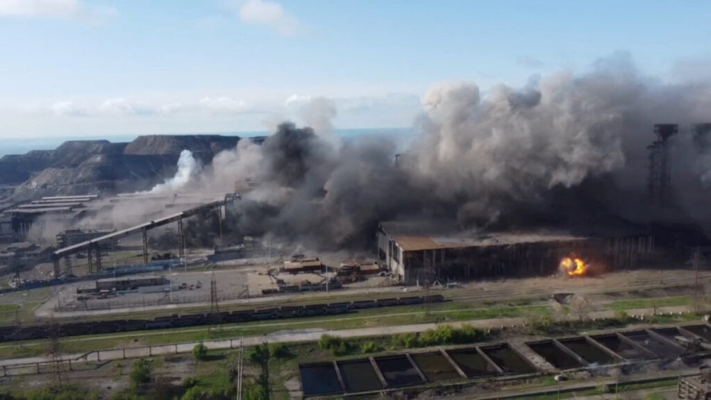 Ukraine Mariupol Azovstal steel plant complex on fire