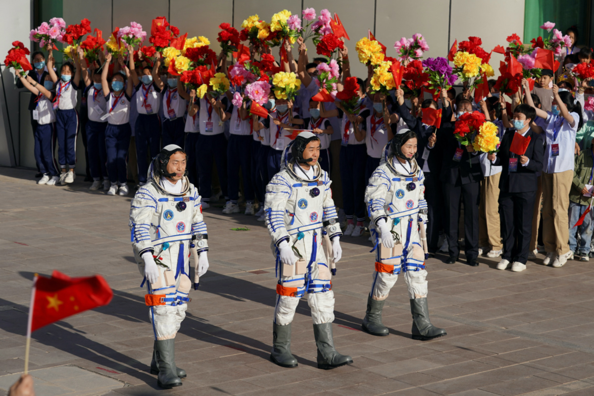 China Shenzhou 14 astronauts