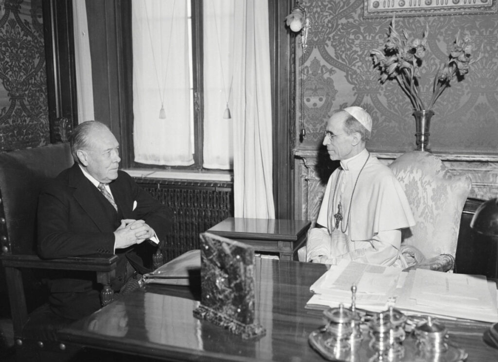 Myron C Taylor meets Pope Pius XII 1947