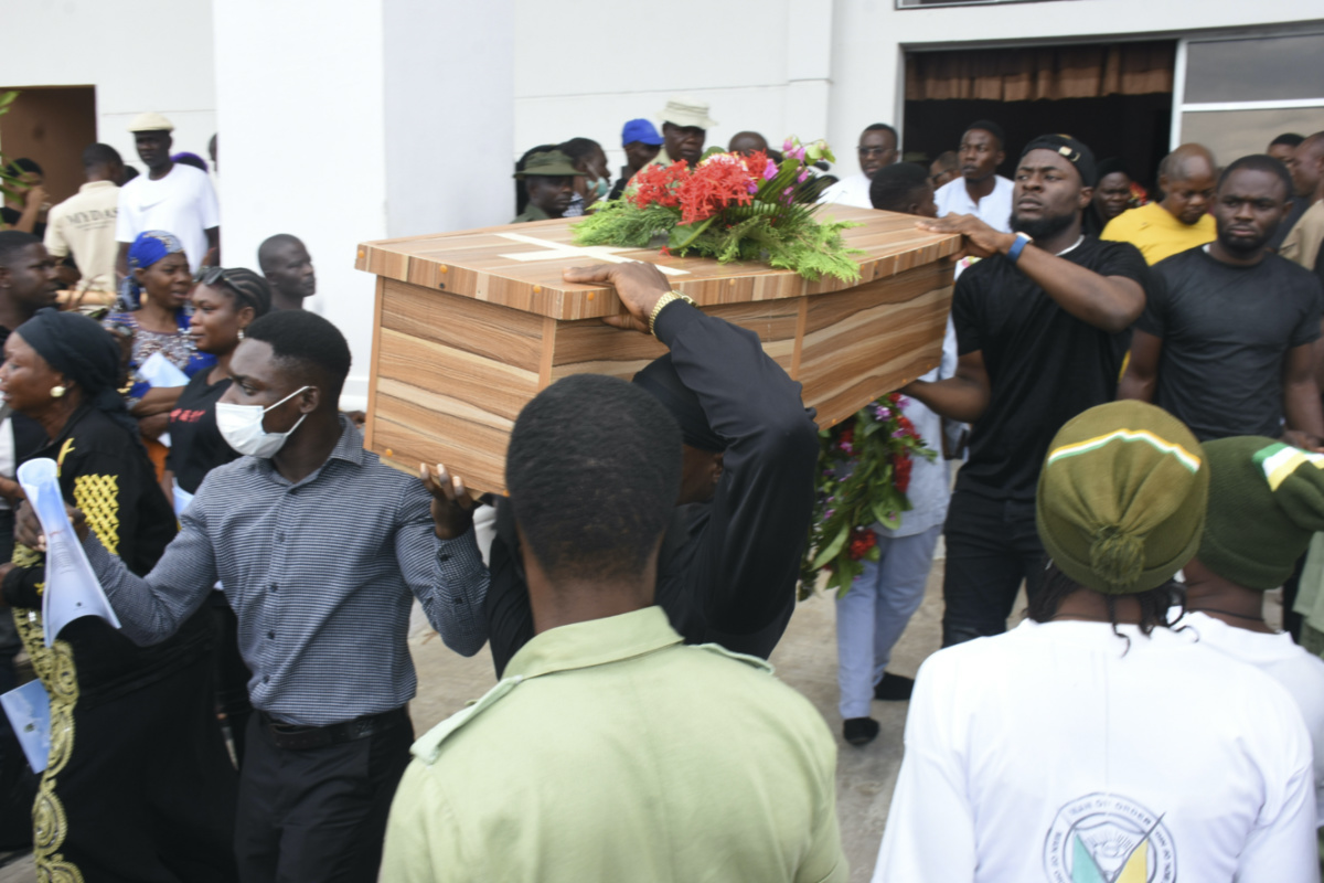 Nigeria church attack funeral2