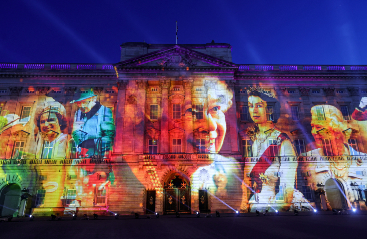 UK Buckingham Palace projections on the facade