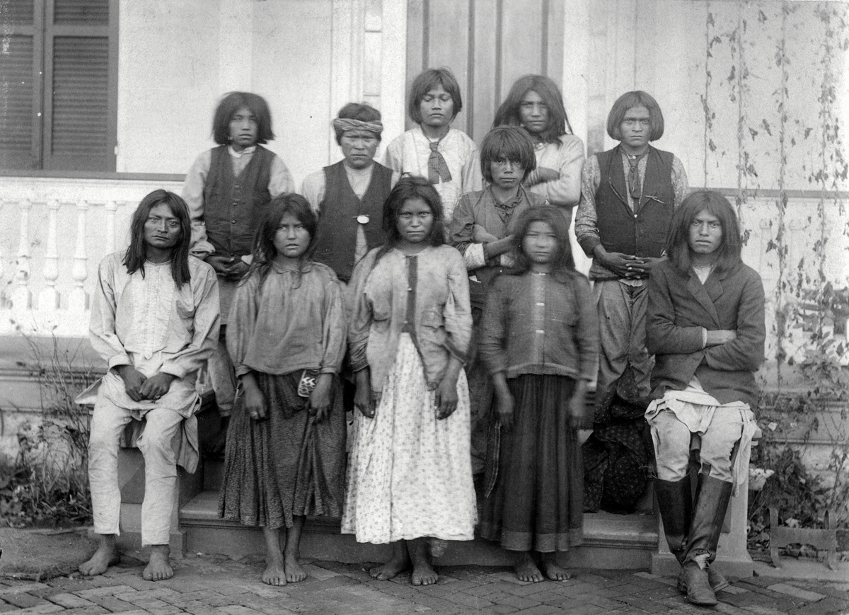 US Native American children