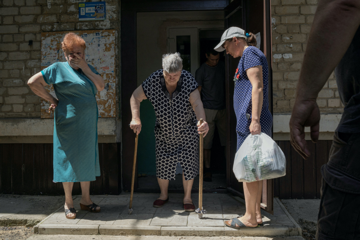 Ukraine Bakhmut elderly evacuations2