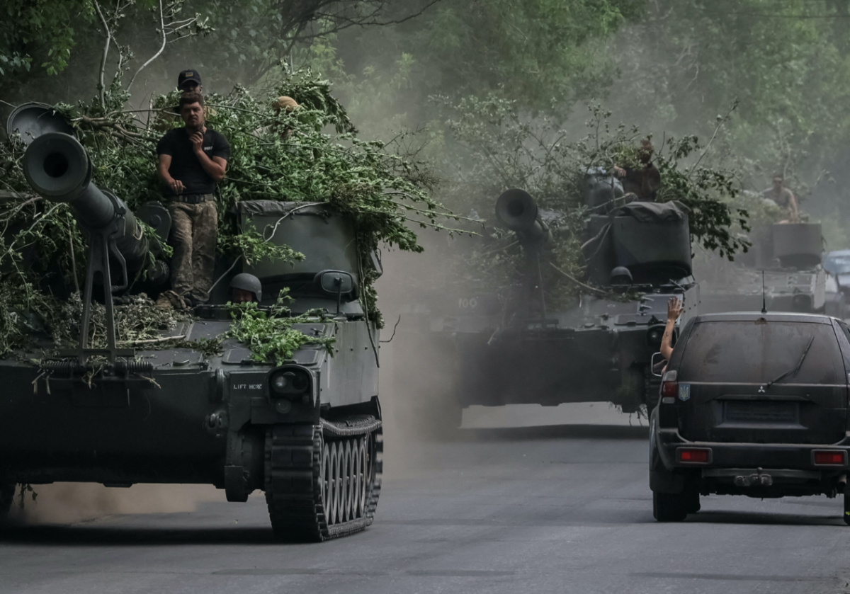 Ukraine Donbas howitzers