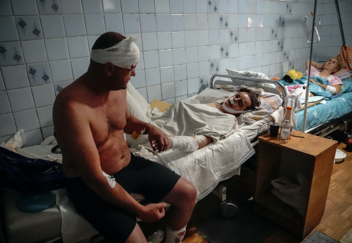 Ukraine Kremenchuk wounded couple