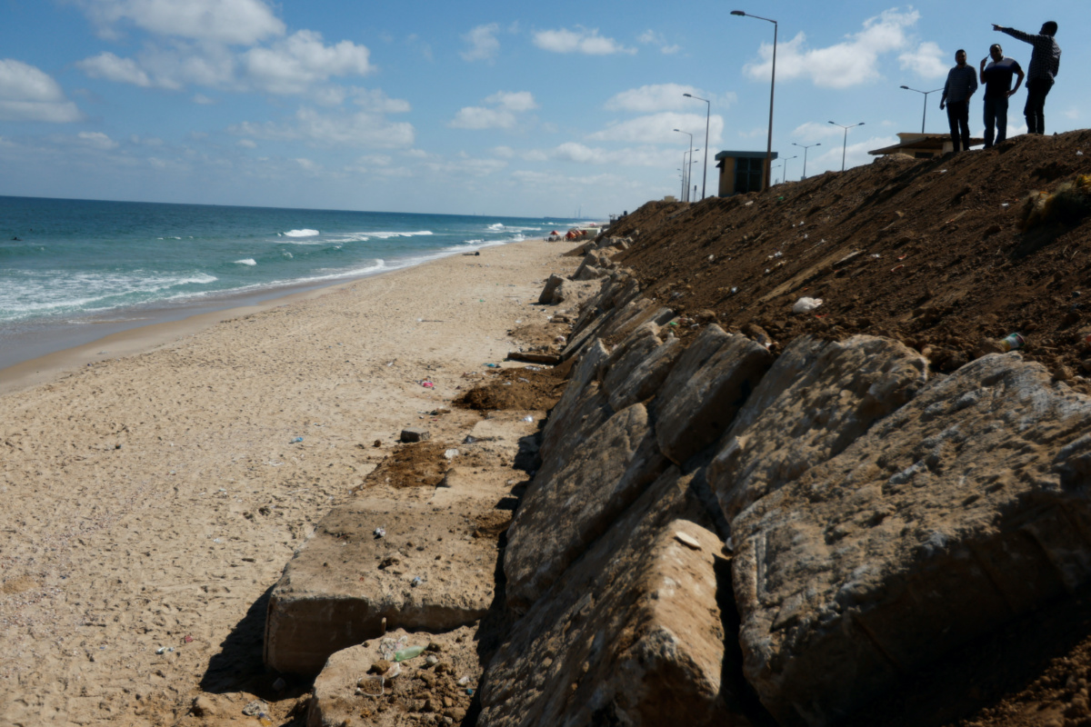 Gaza beachfront erosion2
