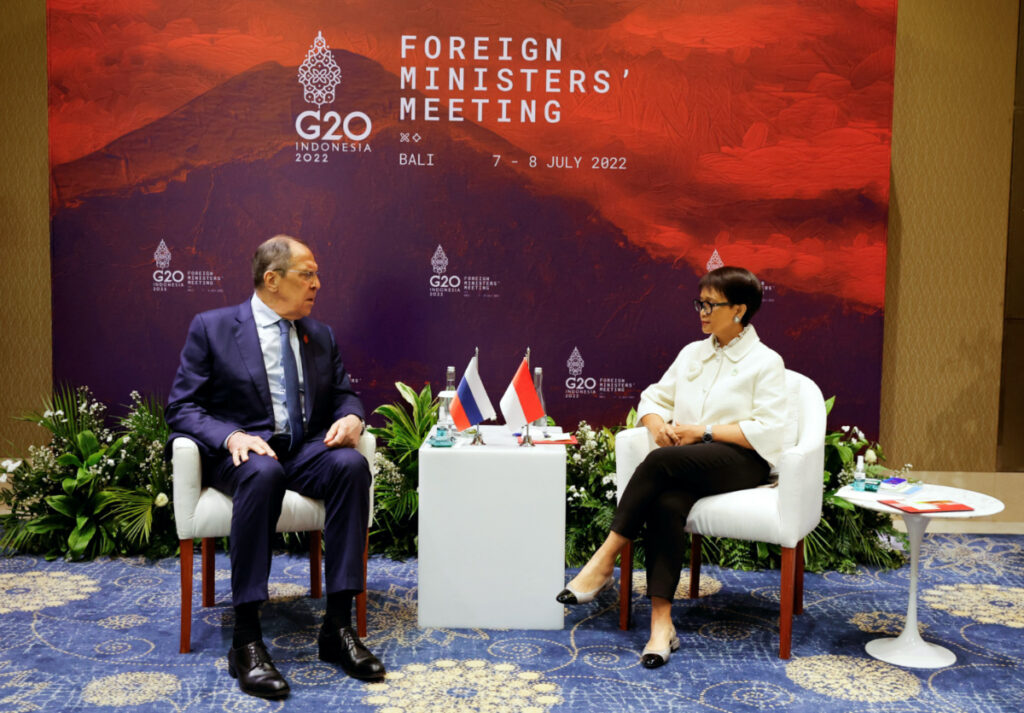 Indonesia G20 Russian Foreign Minister Sergei Lavrov and Indonesias Foreign Minister Retno Marsudi