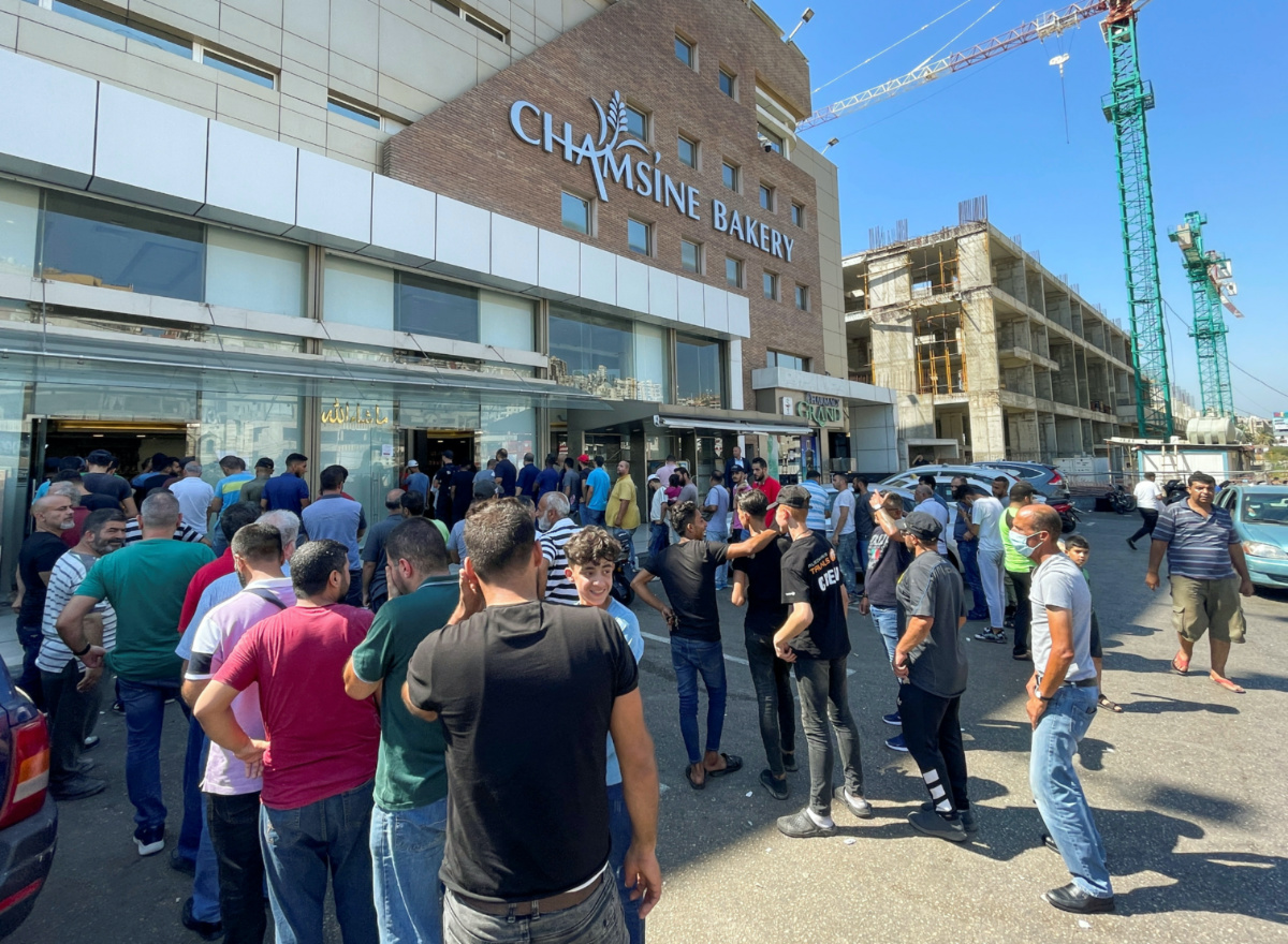 Lebanon Khaldeh bread queue