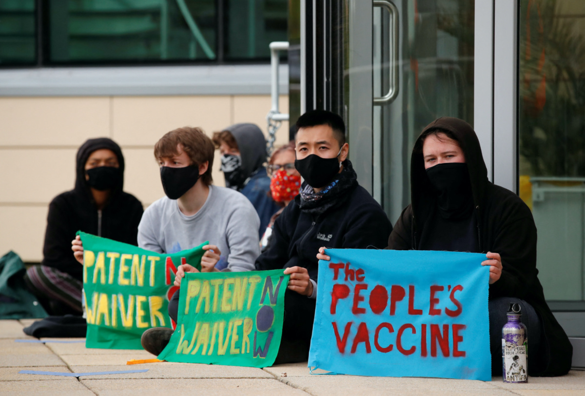 UK Cambridge vaccine protestors
