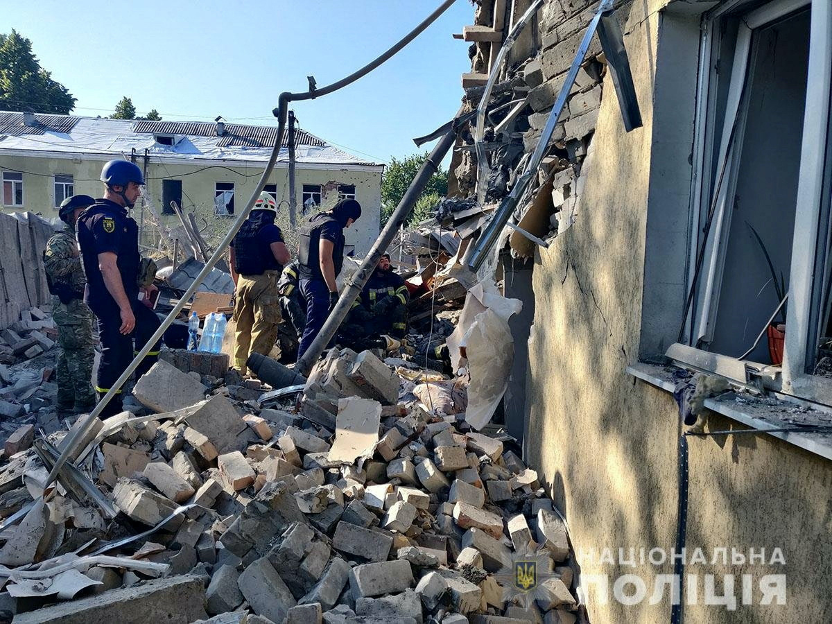 Ukraine Bakhmut damaged house