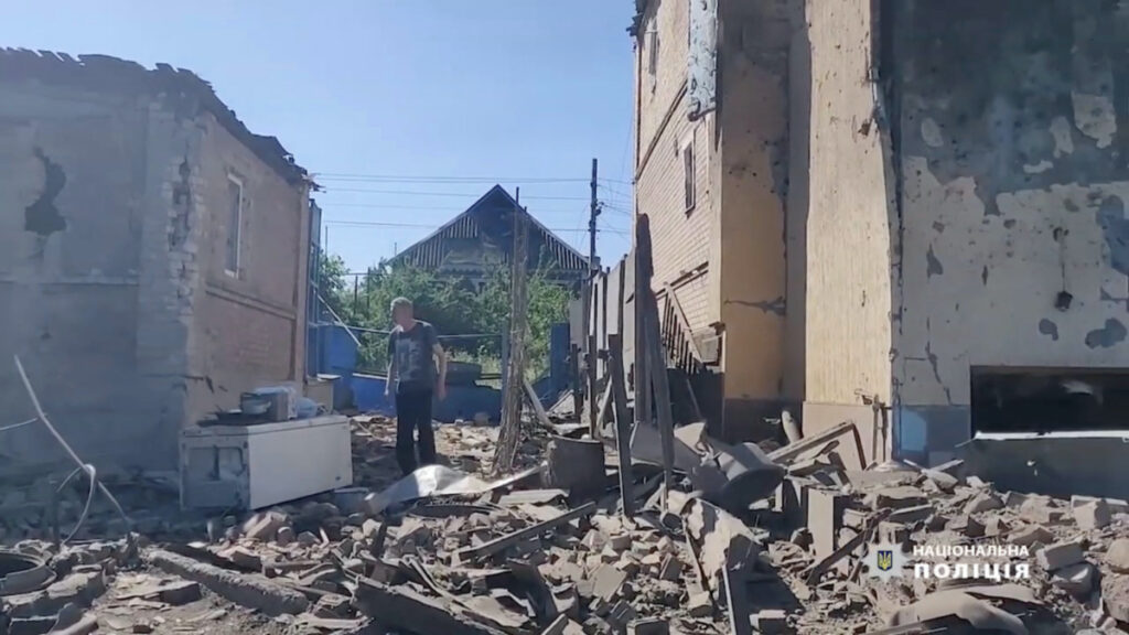 Ukraine Bakhmut destroyed buildings