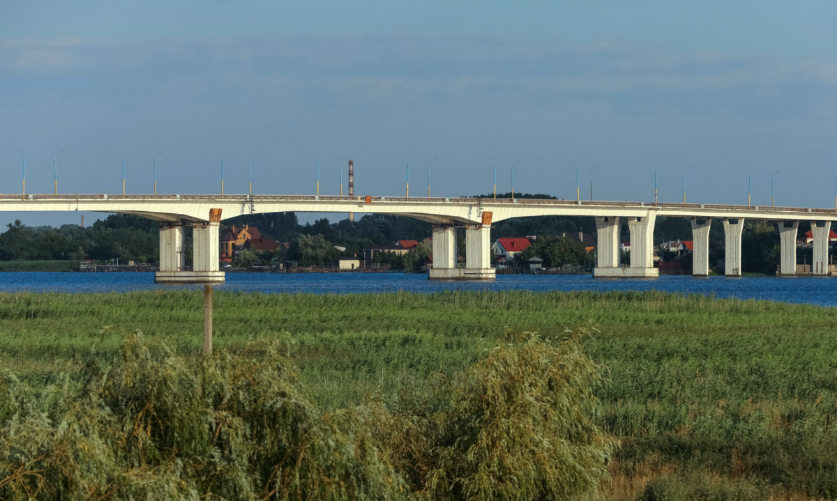 Ukraine Kherson Antonivskyi bridge