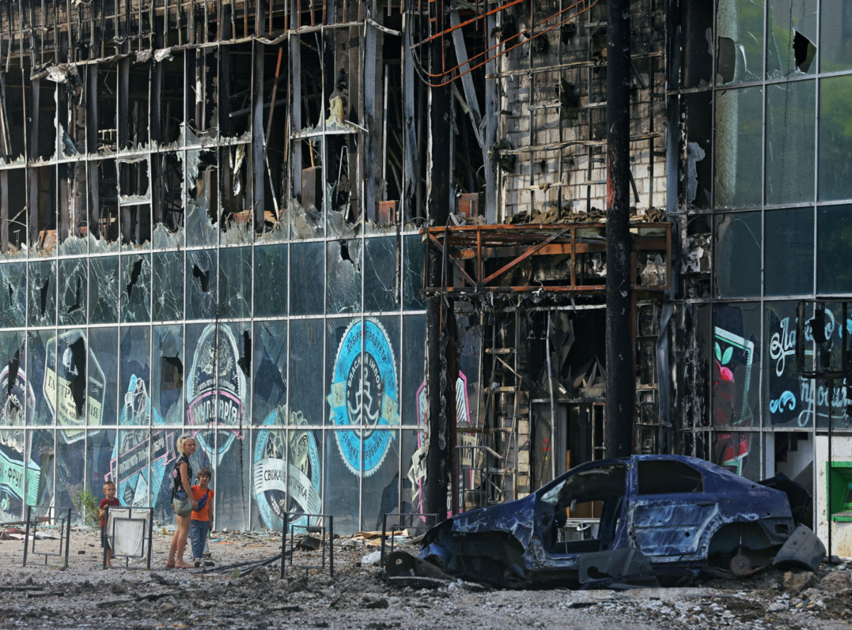 Ukraine Lysychansk damaged building