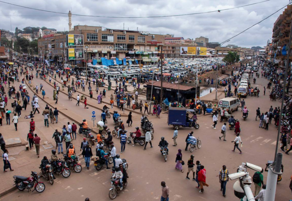 Uganda Kampala street vendors1