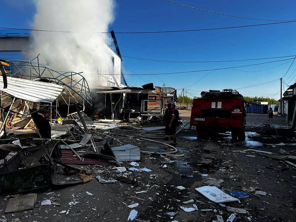 Ukraine Bakhmut destroyed market