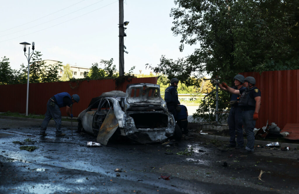 Ukraine Kharkiv destroyed car