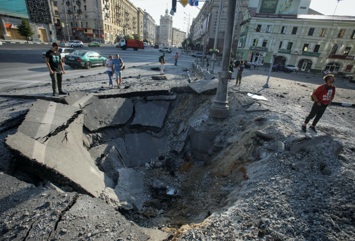Ukraine Kharkiv shell crater