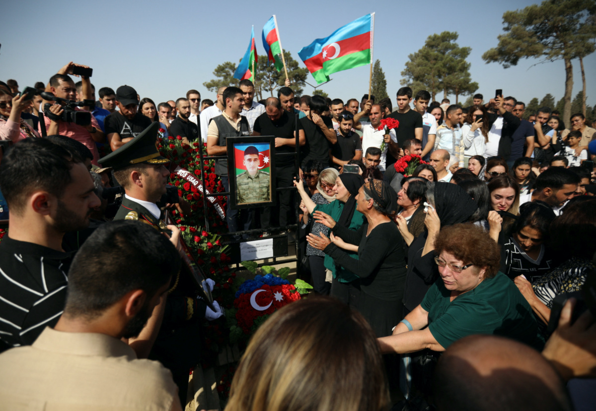 Baku Azerbaijan mourners