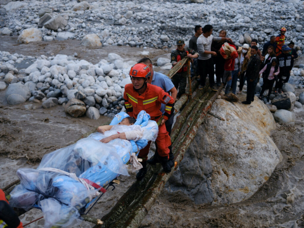 China Sichuan earthquake response1