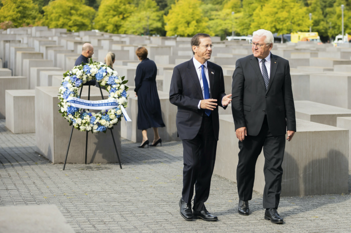 Germany Berlin Holocaust memorial Israeli President Isaac Herzog and German President Frank Walter Steinmeier