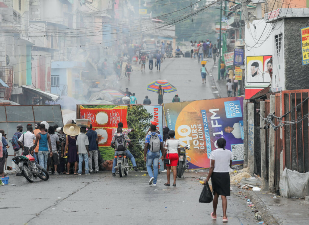 Haiti Port au Prince road block