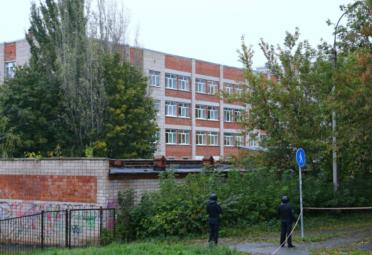 Russia Izhevsk school shooting2