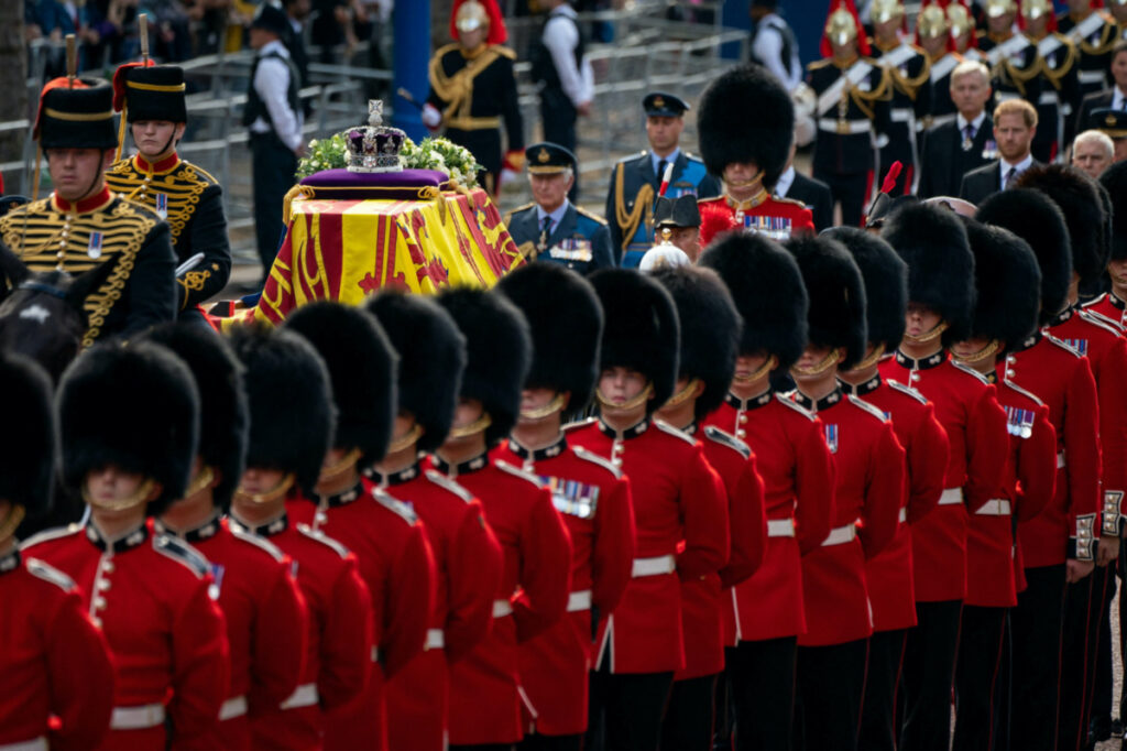 UK London Queens coffin escort