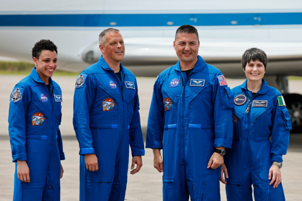 ISS crew April 22
