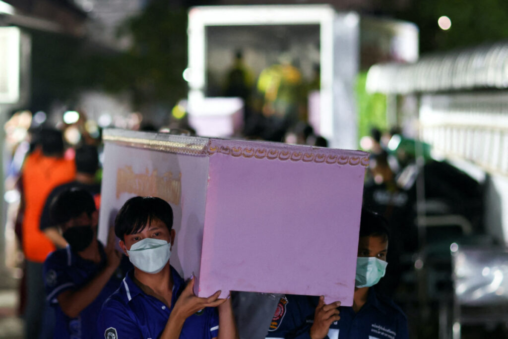 Thailand Udon Thani hospital carrying coffin