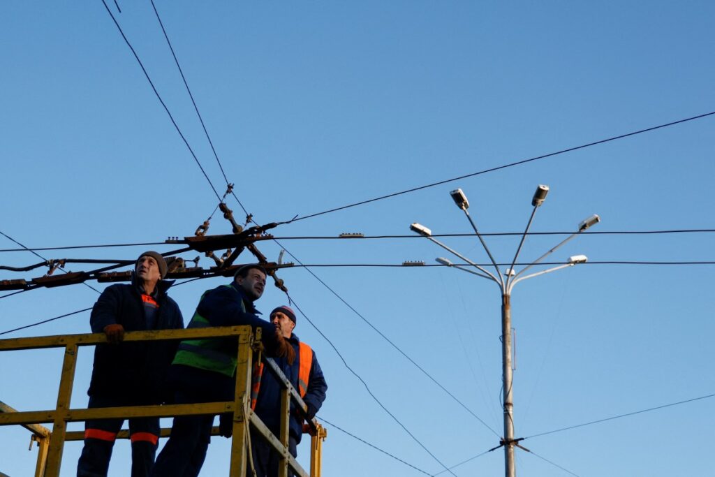 Ukraine Mykolaiv electricity workers