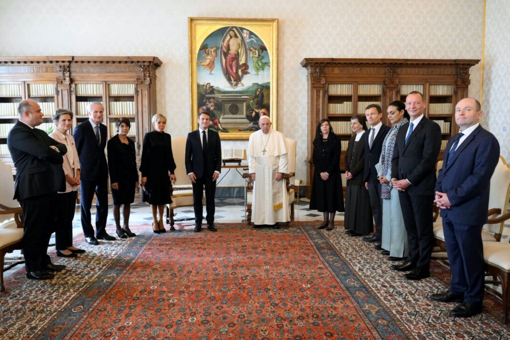 Vatican Emmanuel Macron and Pope Francis