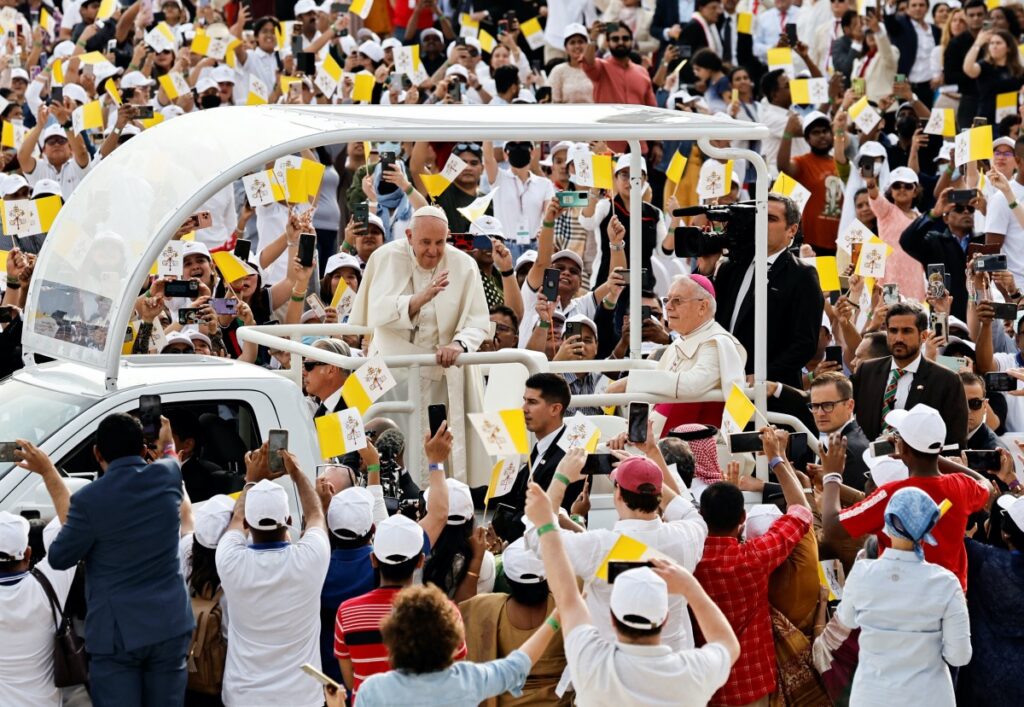 Bahrain Pope Francis Mass1