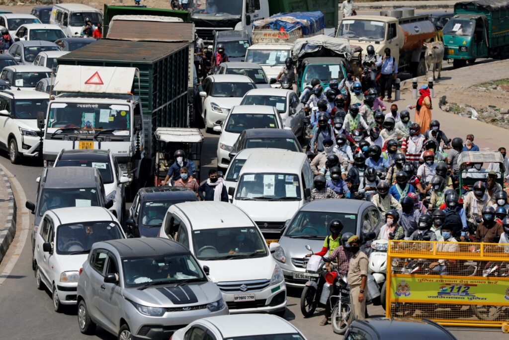 India Delhi Ghaziabad border traffic jam